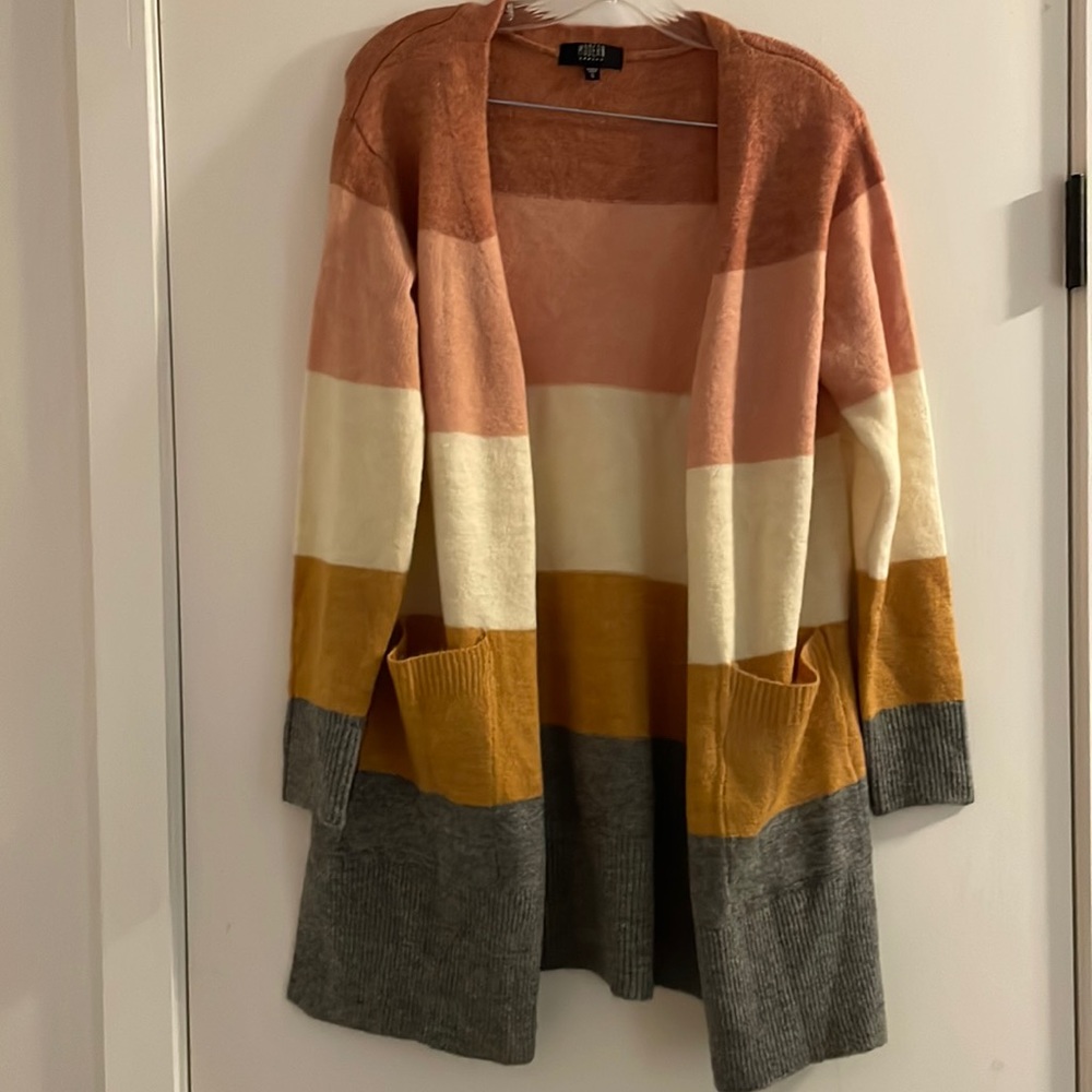 Super soft Cardigan, perfect for fall!
